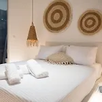 Aidani Luxurious *