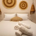 Aidani Luxurious