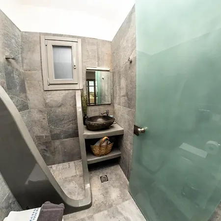 Aidani Luxurious * Vóthon