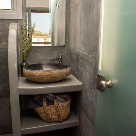 فندق Aidani Luxurious *