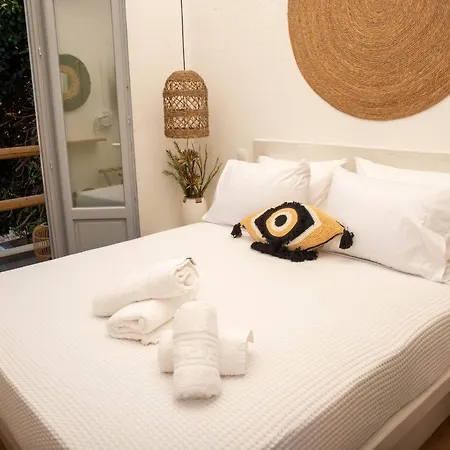 Aidani Luxurious Vóthon