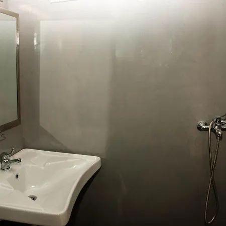 Aidani Luxurious * Vóthon