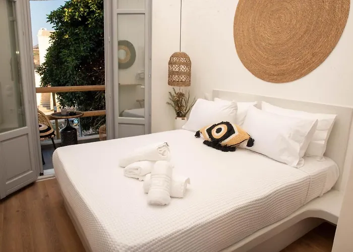 Aidani Luxurious Hotel *