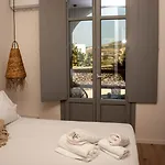 Aidani Luxurious Vóthon