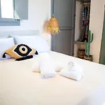 Aidani Luxurious