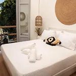 Aidani Luxurious Hotel *