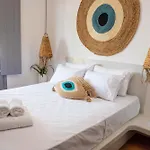 Aidani Luxurious *